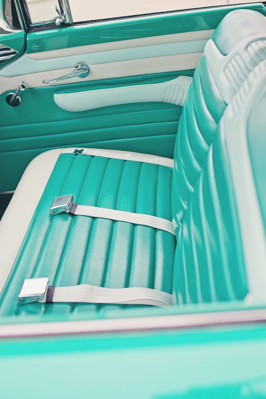 vintage-car-852238_1280